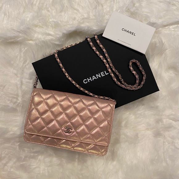 NWT 21K Chanel Iridescent Pink WOC Wallet On Chain - Picture 16 of 16